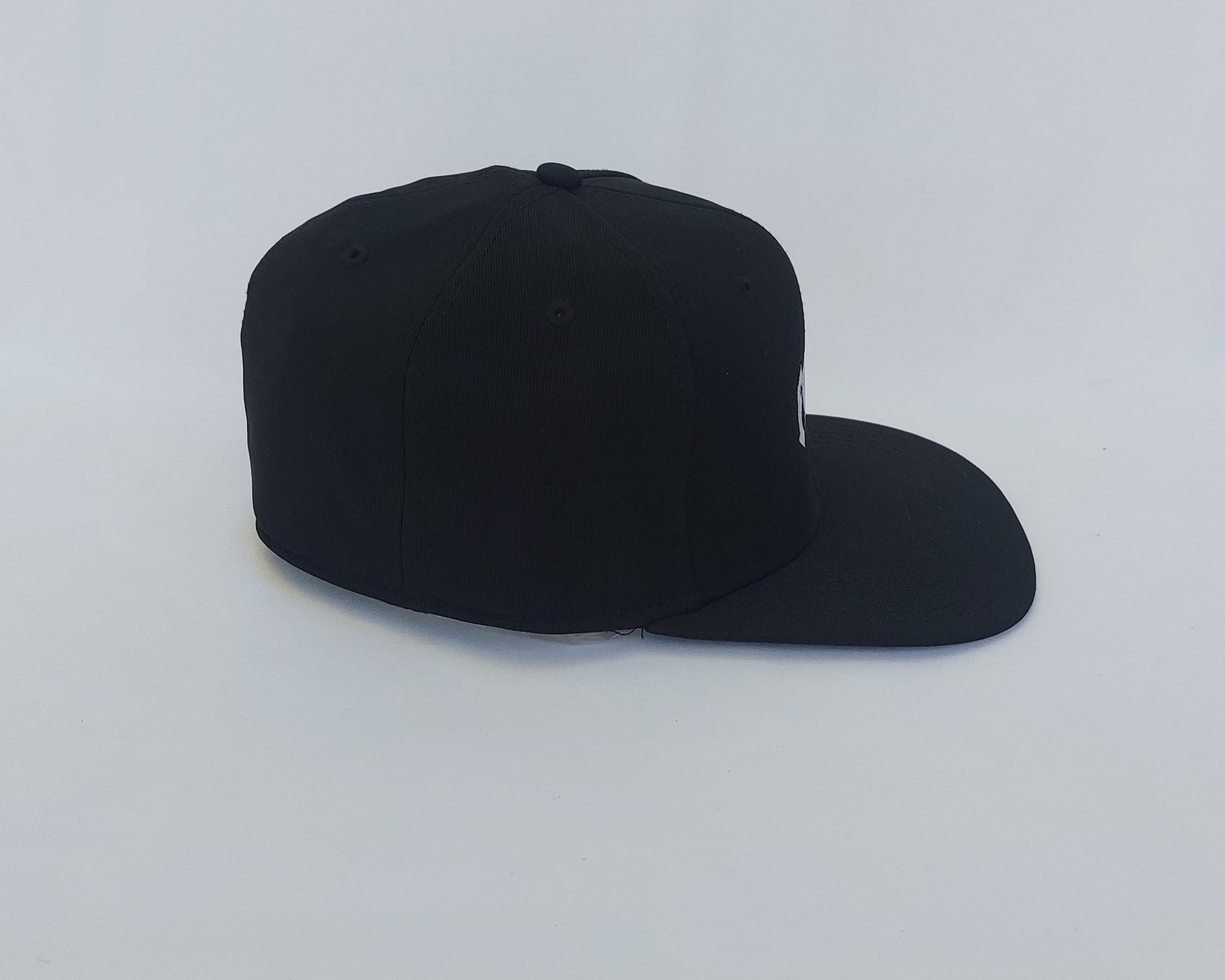 Boné Flex Fit preto aba reta bordado Fast rock